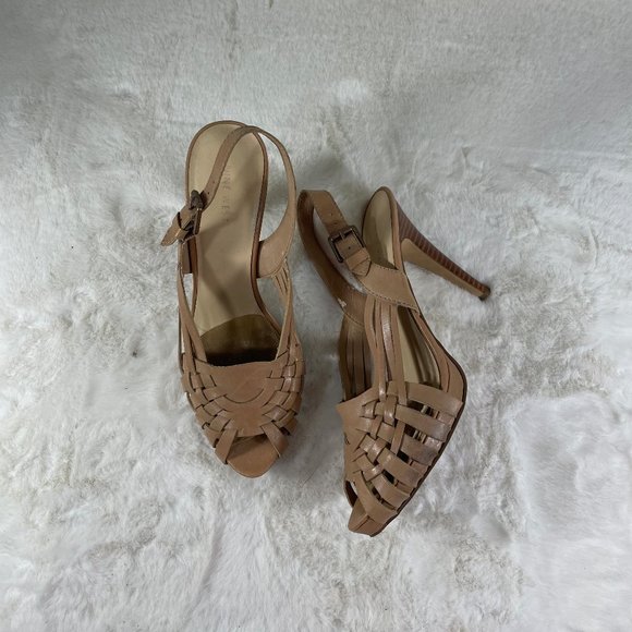 Nine West Nude Leather Sandal Strappy Size 10 Wooden Heel Buckle